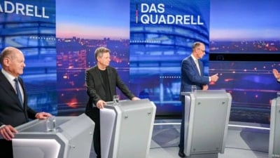 Almanya'da şansölye adayları canlı yayında kozlarını paylaştı