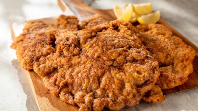 Tavuk şinitzelde skandal! Toplatılma kararı alındı, içinden çıkanlar şoke etti