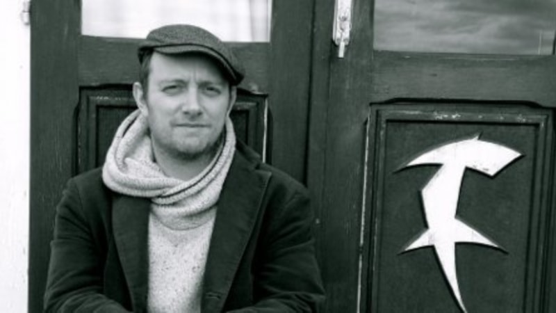 Jasper Gibson'nın gerçek ile kurgu arasındaki  Ahtapot Adam romanı