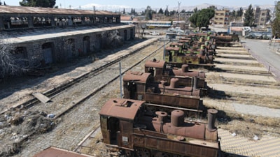 Suriye'de Kadem İstasyonu'nun değerli parçaları, devrik gejim güçleri tarafından yağmalandı