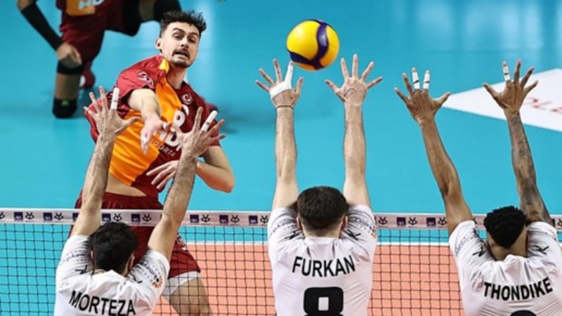 Galatasaray'ı yenen İstanbul Gençlikspor turladı