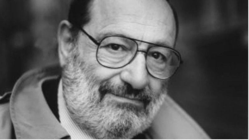 Dünyanın en önemli 100 entelektüeli olarak gösterilen; Gülün Adı romanının yazarı: Umberto Eco