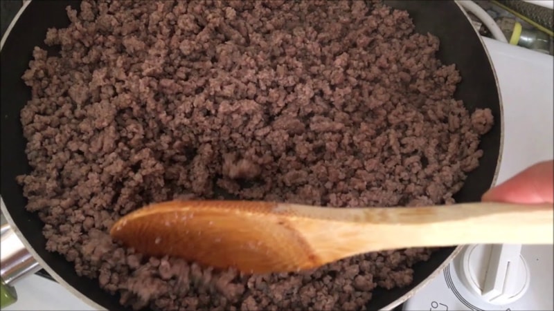 Bir kaşık ekleyin, kıyma kokusunu geçirin...