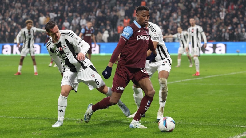 Simon Banza, Paul Onuachu'nun izinde