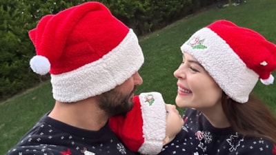 Oyuncu Yıldız Çağrı Atiksoy, kızını karla tanıştırdı