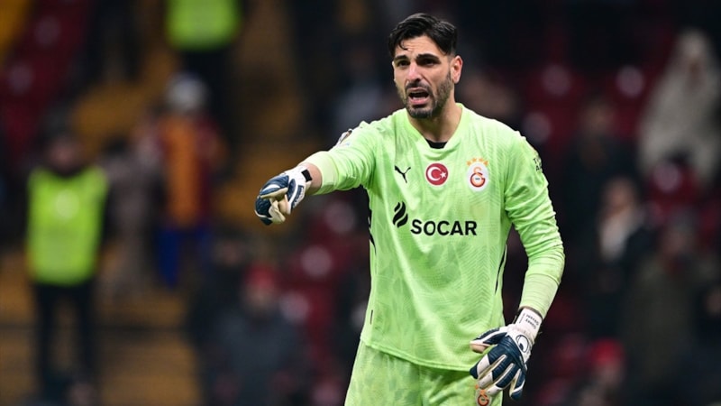 Günay Güvenç, AZ Alkmaar maçına damga vurdu