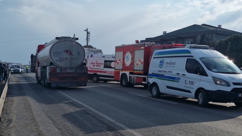 Tekirdağ'da tır ile otomobil çarpıştı: 1 ölü, 2 yaralı