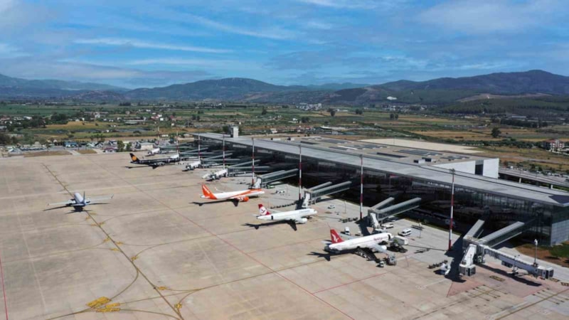 Milas-Bodrum havalimanı ilk ay 104 bin 585 yolcuya hizmet verdi