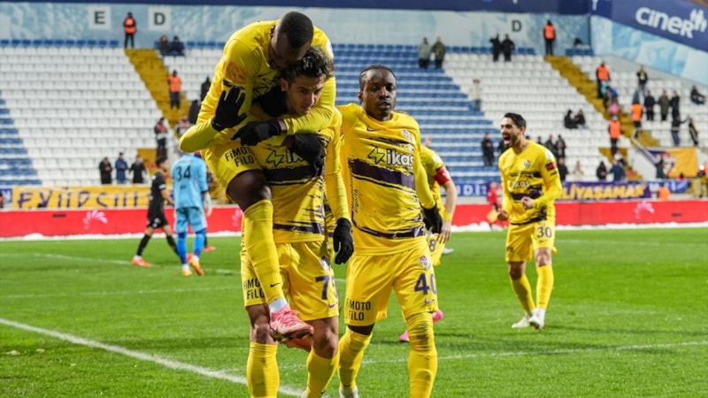 Tayfur Bingöl, 39. saniyede Beşiktaş'a gol attı