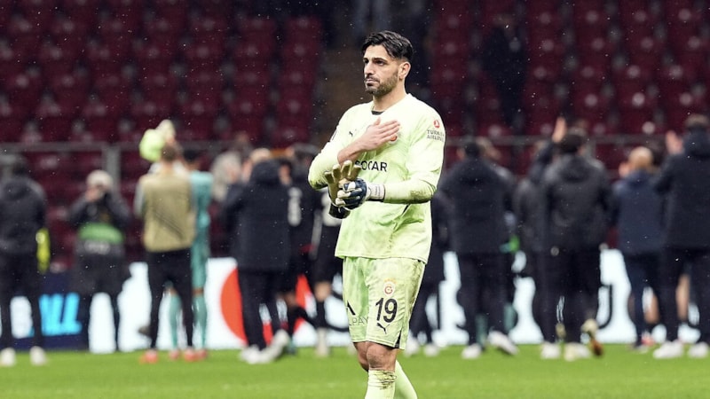 Galatasaray'da Günay Güvenç, Muslera'yı solladı