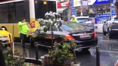 İstanbul'da polisten kaçan sürücü kovalamacayla yakalandı