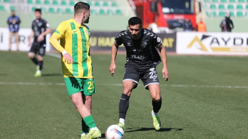 Şanlıurfaspor - Kocaelispor maçında gol sesi çıkmadı