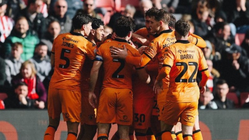 Hull City'den Sunderland karşısında kritik 3 puan