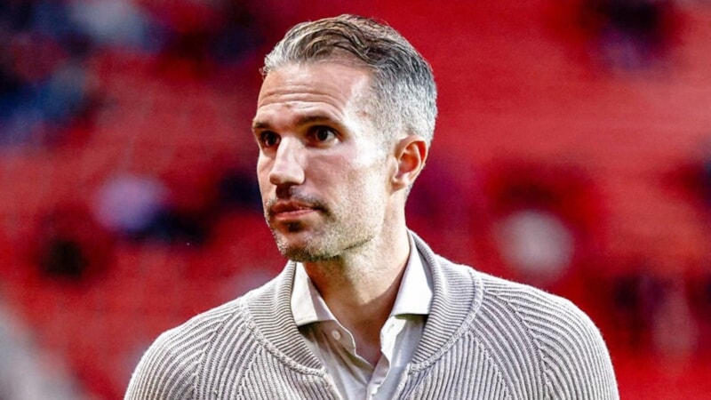 Feyenoord'un yeni teknik direktörü Robin van Persie oldu