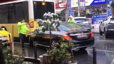 İstanbul'da polisin 'dur' ihtarına uymayan şüpheli yakalandı