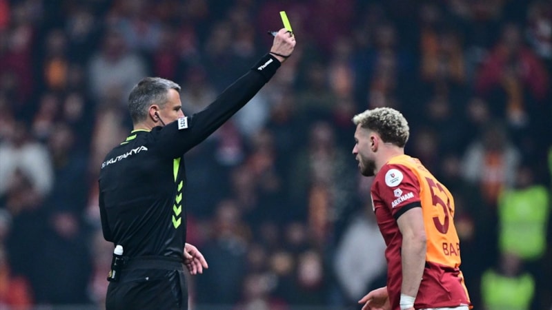 Derbide 55 yıl sonra yabancı hakem düdük çaldı