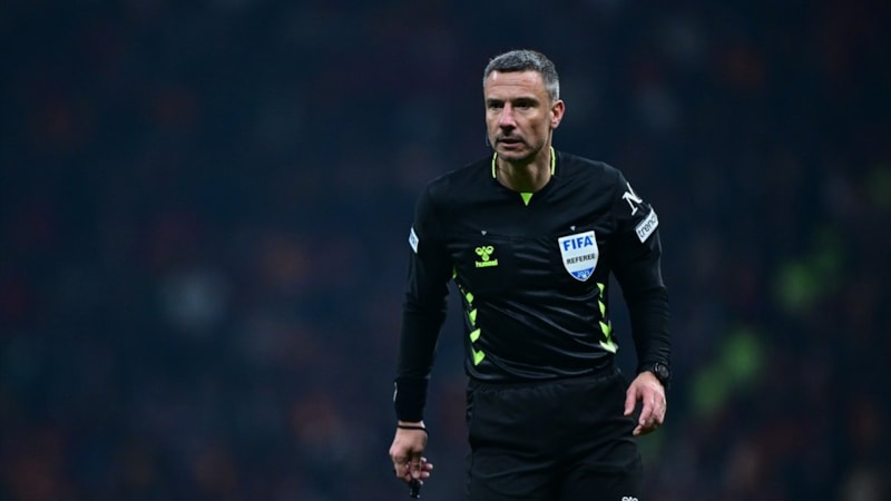 Galatasaray - Fenerbahçe maçının tartışmalı pozisyonları! Hakem yorumcuları değerlendirdi