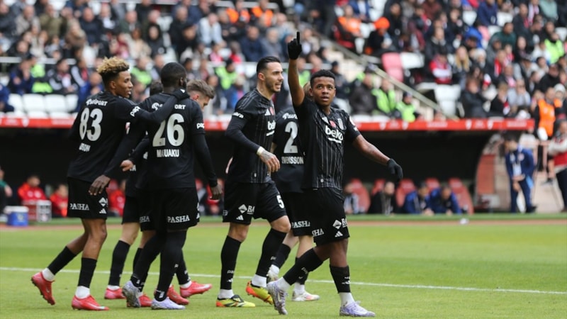 Türkiye Kupası'nda Beşiktaş, Antalyaspor'u mağlup ederek çeyrek finale yükseldi