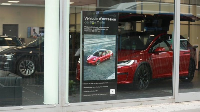 Tesla'nın piyasa değeri 1 trilyon doların altına indi