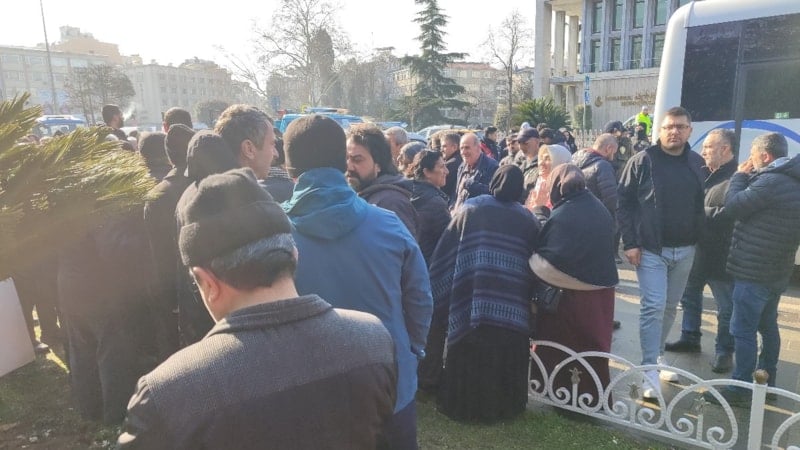 İstanbul'da 8+1 taksi sahipleri Ekrem İmamoğlu'nu protesto etti