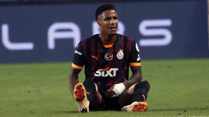 Ismail Jakobs, bir süre daha forma giyemeyecek