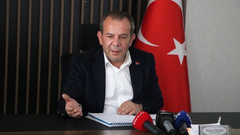 Tanju Özcan: Camilerin hiçbirinin yangın güvenlik raporu yok