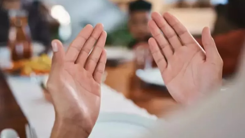 Oruç tutarken ne zaman ve nasıl niyet edilir? Niyetsiz oruç kabul olur mu?