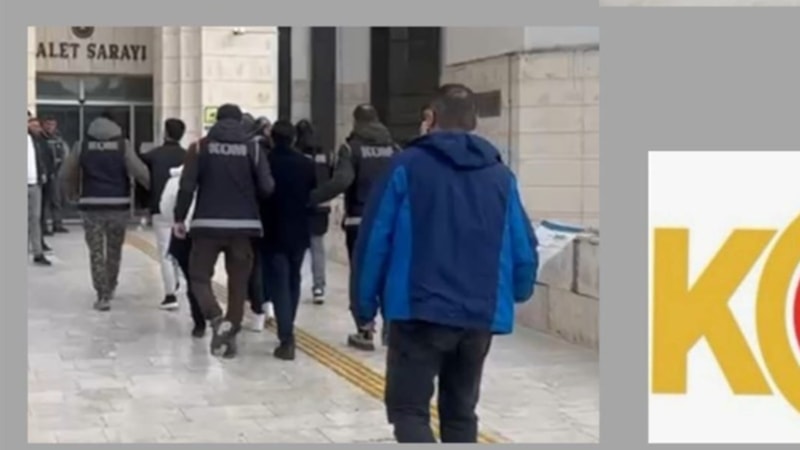 Balıkesir'de kuyumcuları sahte altınla dolandırdılar