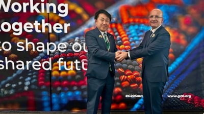 Mehmet Şimşek, Japonya Devlet Bakanı Hiroaki ile bir araya geldi