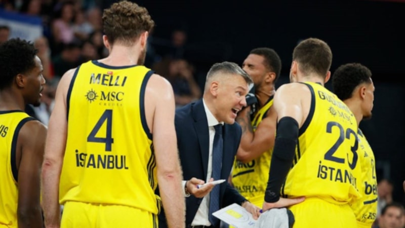 Fenerbahçe, Maccabi Tel Aviv'e yenildi