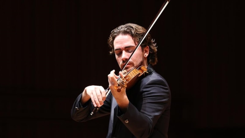 Ödüllü keman virtüözü Giuseppe Gibboni'den müzik ziyafeti