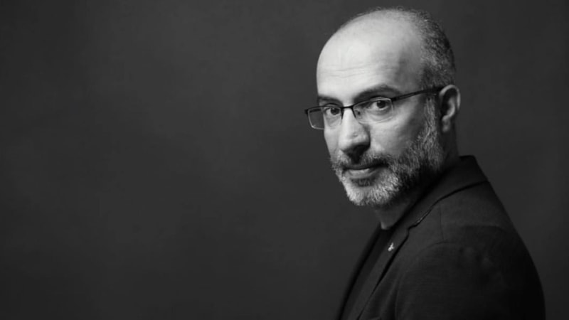 Yavuz Ekinci'den sıra dışı bir koleksiyonerin romanı: Aziz