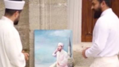 Edirne'de müezzini cami minaresine resmetti