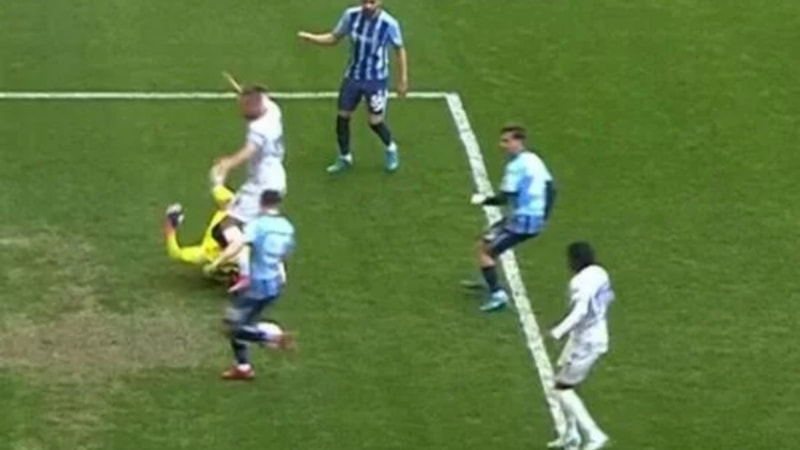 Adana'da yürekleri ağza getiren sakatlık: Hastaneye kaldırıldı