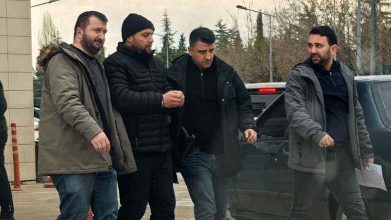 Bursa'da firari hükümlü, pencereden kaçmak isterken yakalandı