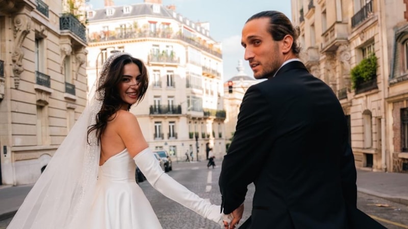 Oyuncu Melisa Aslı Pamuk'tan Mylan karesi geldi