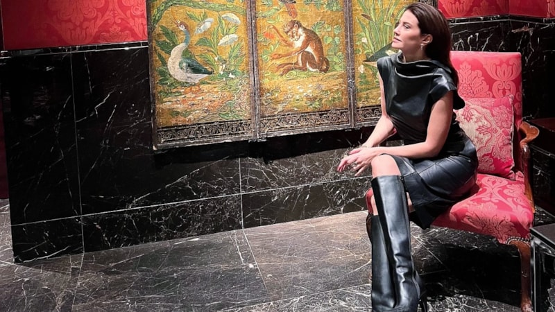 Başak Dizer, Londra'da! Pozları sosyal medyada dikkat çekti