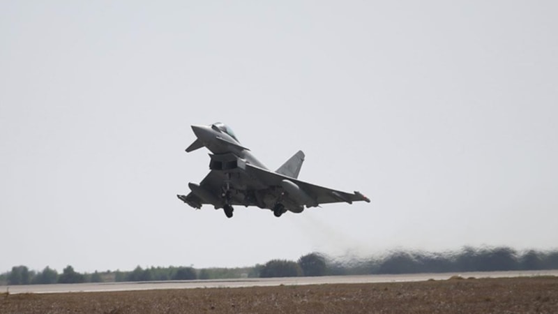 Kayıp Filipin savaş uçağının enkazı bulundu: 2 pilot öldü