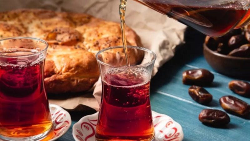 İftardan hemen sonra çay içen yandı! İşte zararları…