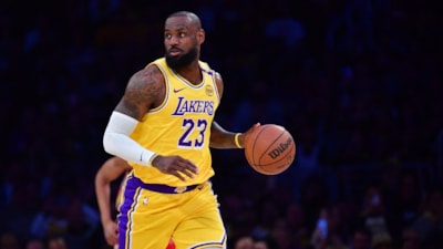 LeBron James, NBA’de 50 bin sayı barajını geçen ilk isim oldu