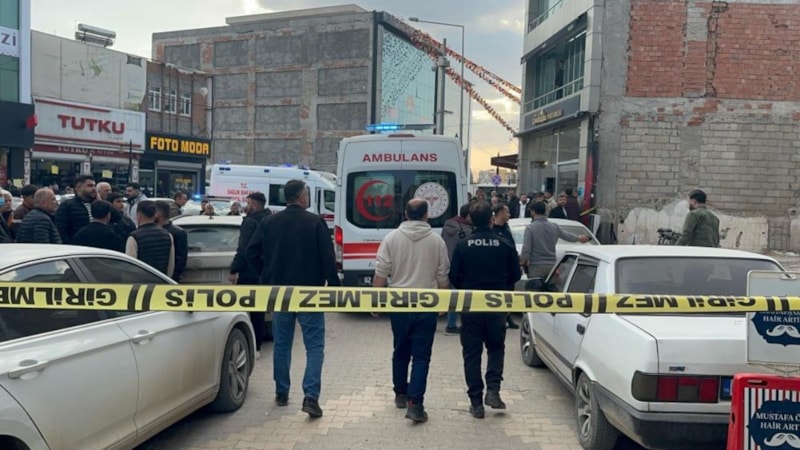 Adıyaman'da iki grubun bıçaklı usturalı kavgası: 3 yaralı