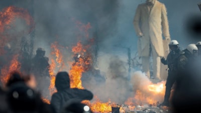 Yunanistan'da hükümete gensoru: Atina sokakları karıştı