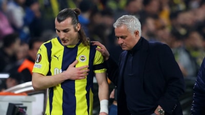Fenerbahçe'de Çağlar Söyüncü sakatlandı