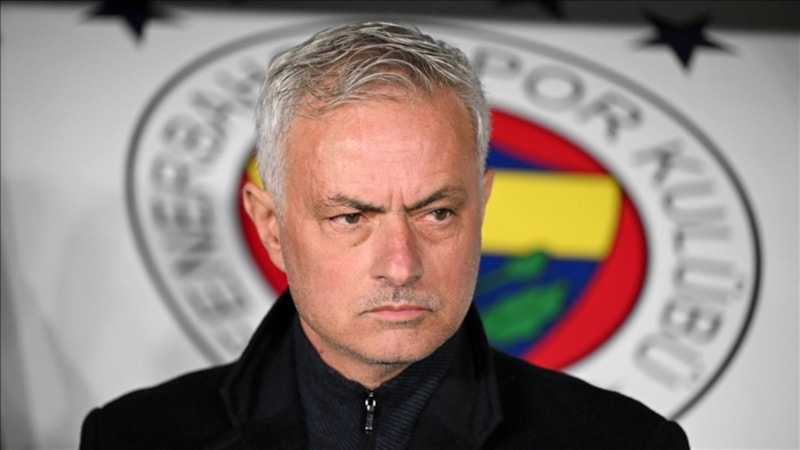 36 yılı devirdi! Jose Mourinho bakın hangi milyonerle evli...