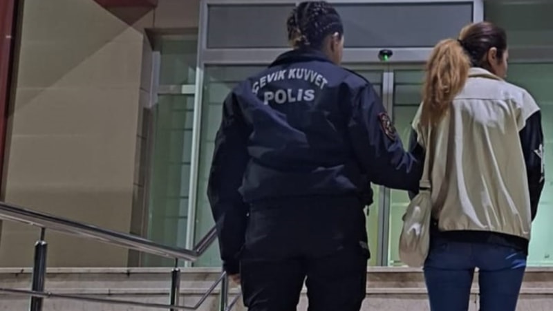 Manisa'da uyuşturucu ticaretinden hüküm giyen kadın yakalandı