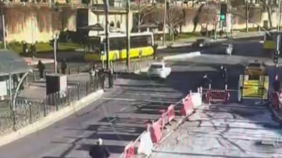 İstanbul'da otomobilin çarpmasıyla ağır yaralandı