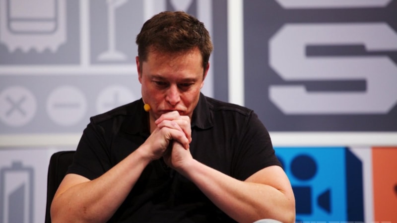 Elon Musk, Tesla hisselerinin düşmesiyle 2 ayda 102 milyar dolar kaybetti