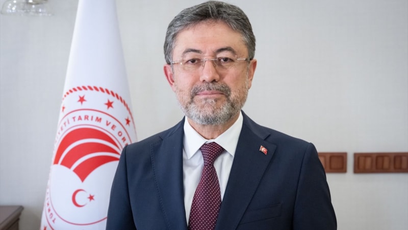 İbrahim Yumaklı: 370 bin çiftçiye ‘pestisit’ eğitimi verildi