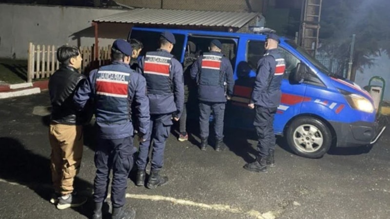 Edirne'de 17 düzensiz göçmen yakalandı