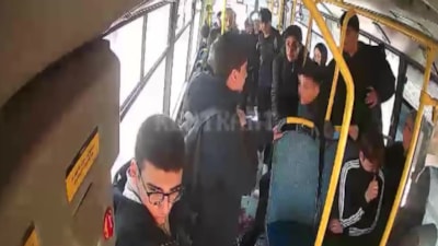 Kocaeli'de çıkan kavgada 2 lise öğrencisi birbirini bıçakladı